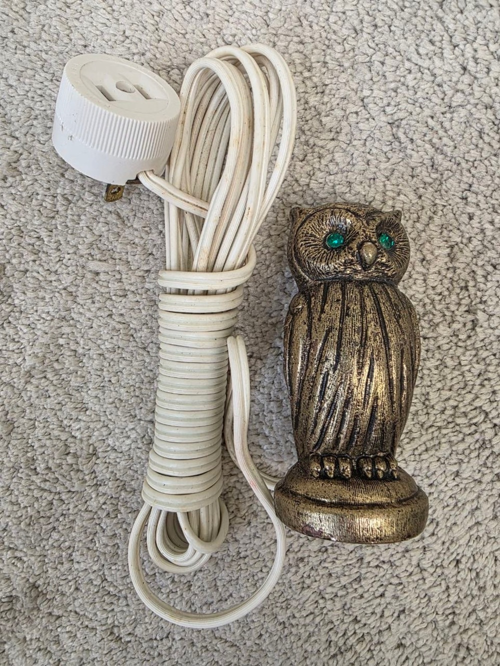 Vintage 1970s Owl Electric Remote Control Lamp Appliance Switch Green Eyes USA